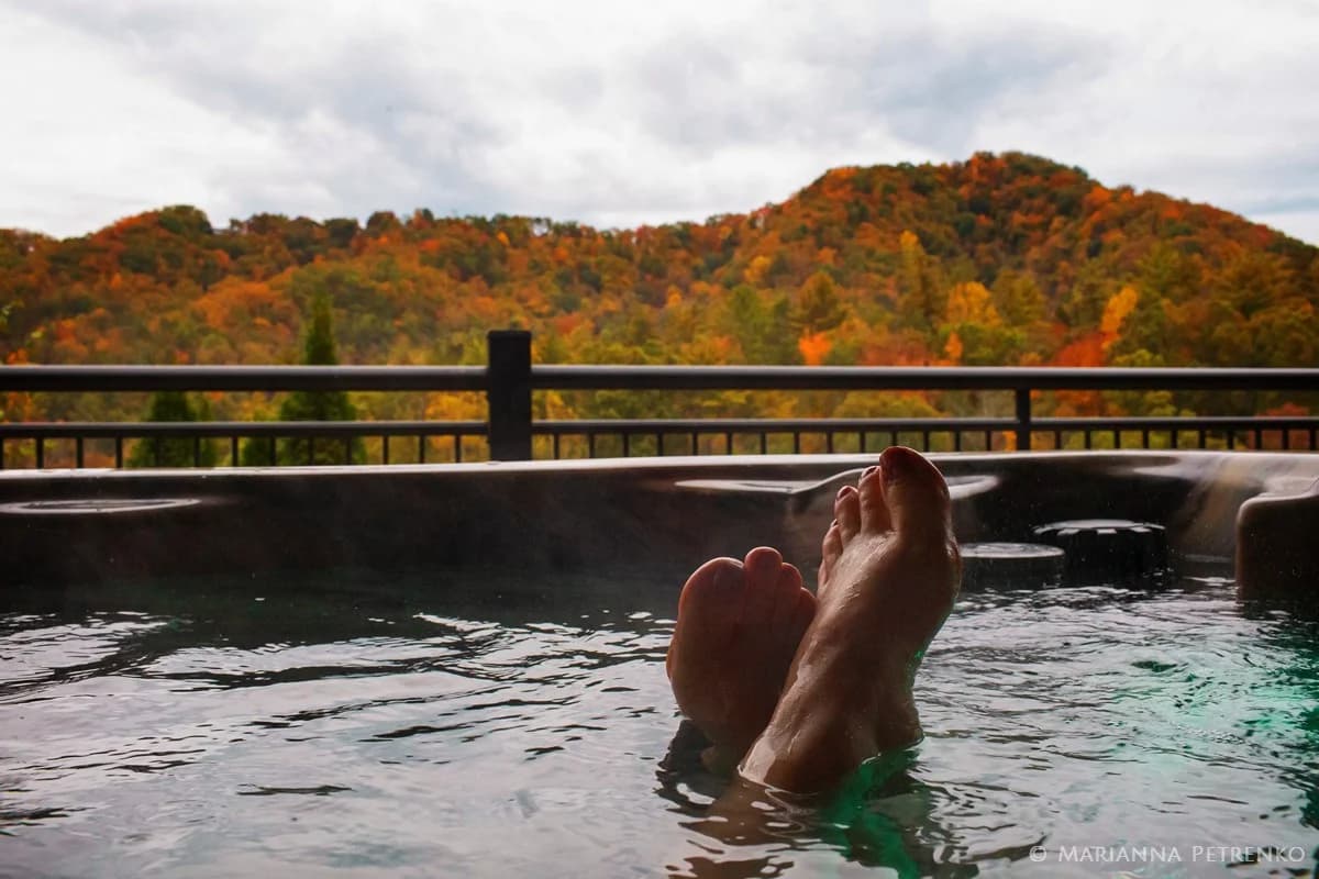 Scenic hot tub with autumn Smoky Mountains views at Moose Hollow Lodge in Pigeon Forge near Dollywood