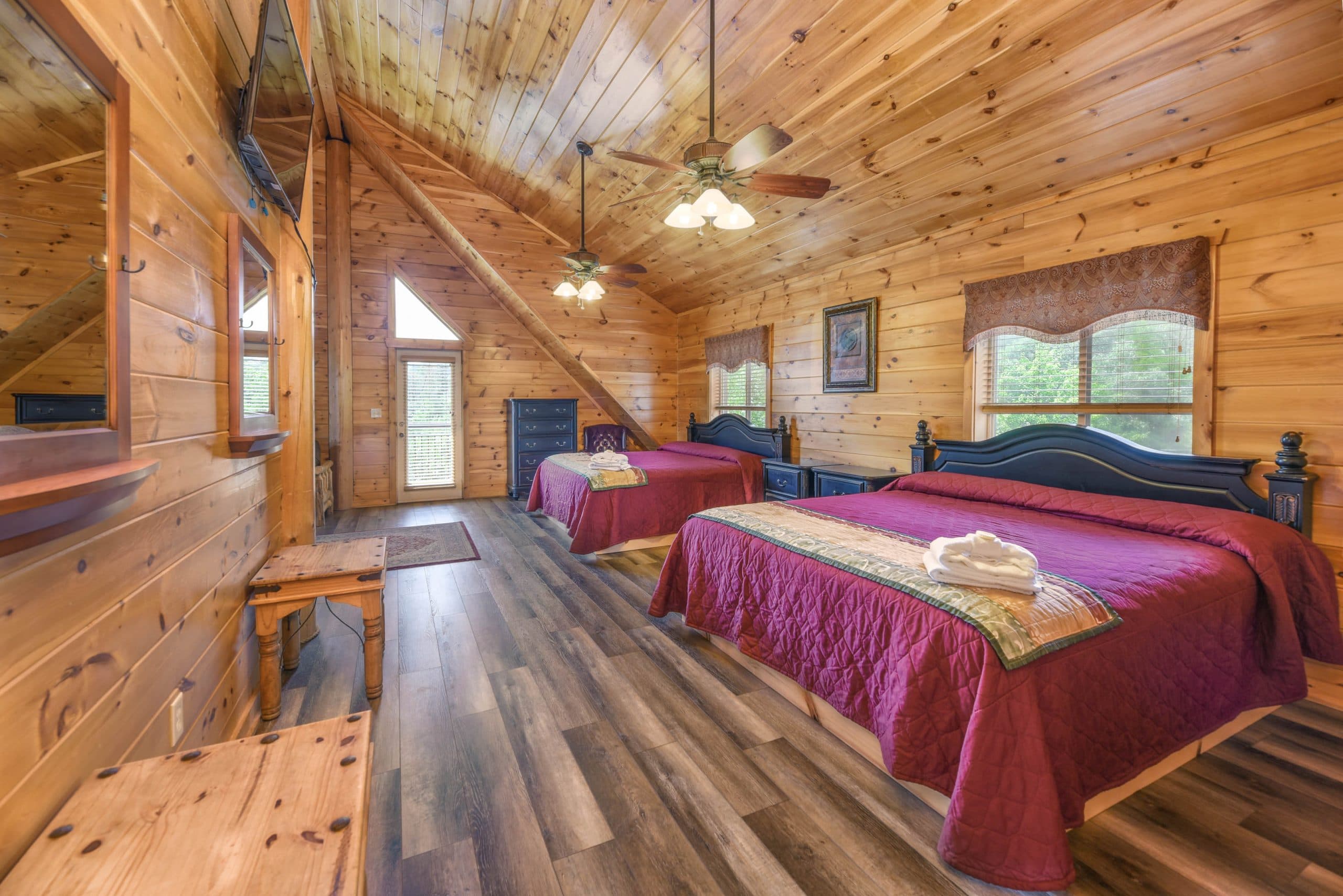 Moose Hollow Lodge Dining Area